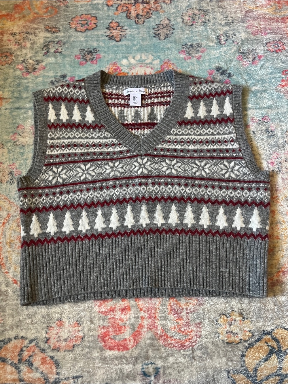 Sweater Vest V-Neck Pullover in Gray with Red and White Fair Isle